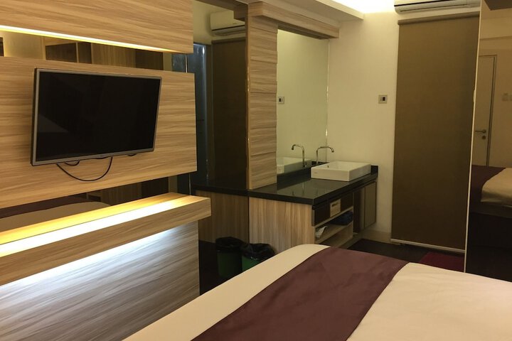 Room 22 of 42