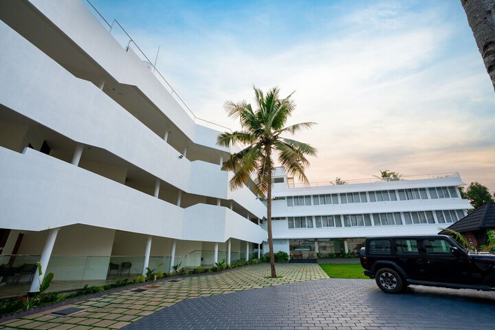 Hotel 64 of 66
