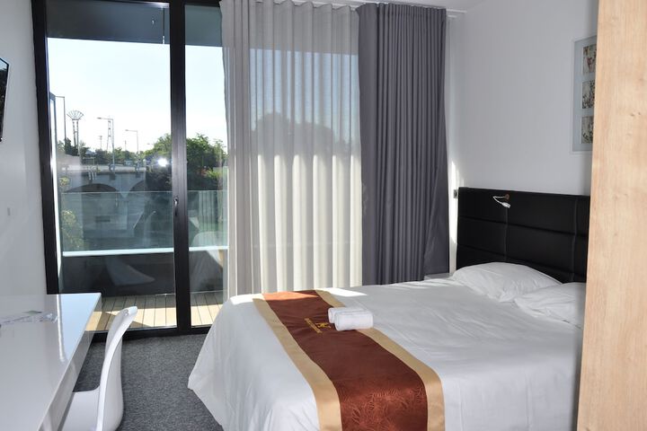 Room 12 of 43