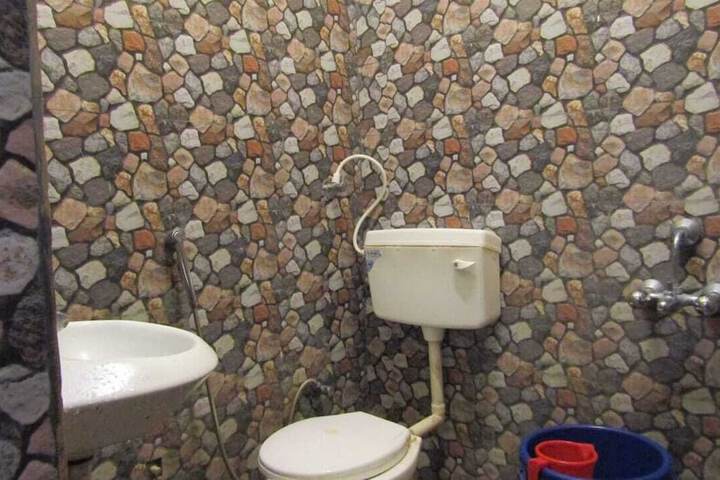 Room 2 of 15