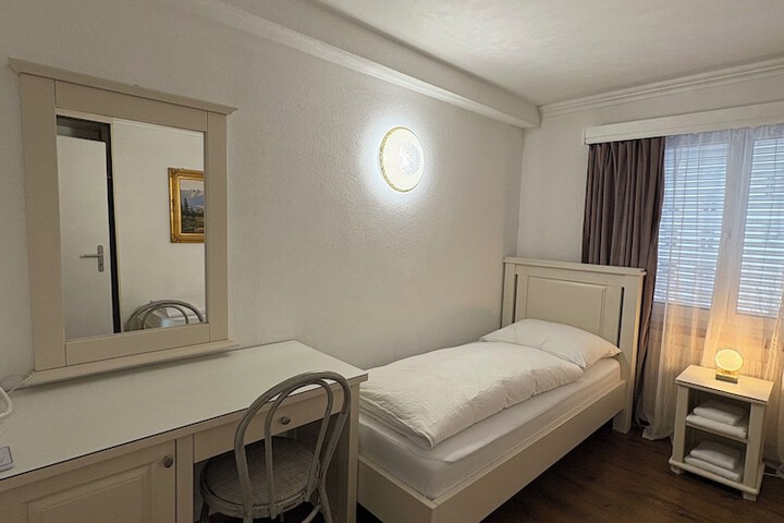 Room 108 of 266
