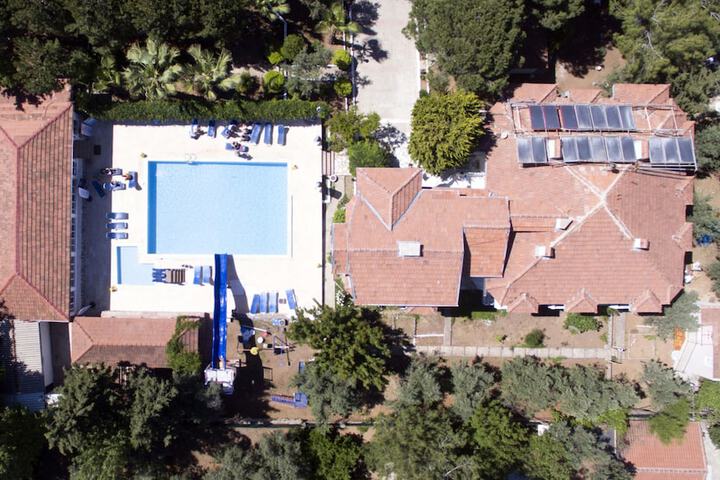 Hotel 90 of 93