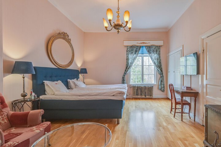 Room 21 of 44