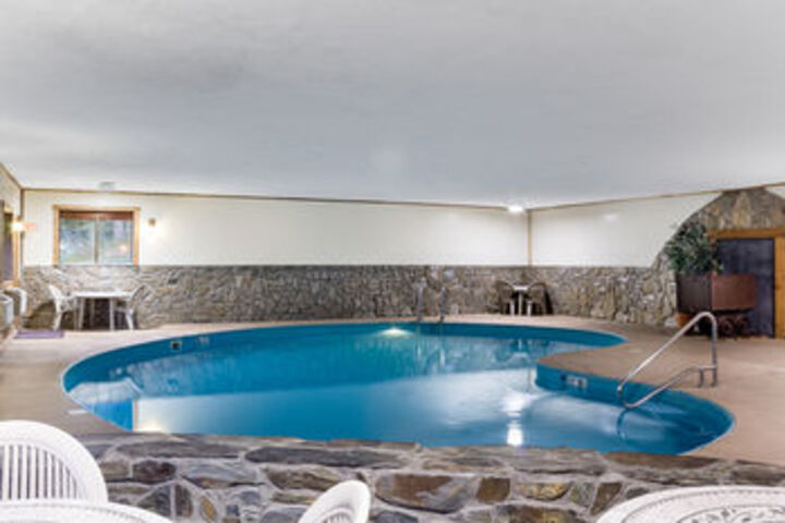 Pool 63 of 65
