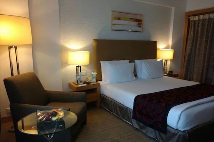 Room 7 of 132