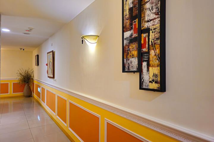 Ballroom/Hall 64 of 81