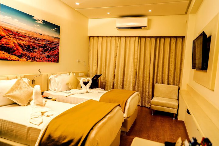Room 10 of 39
