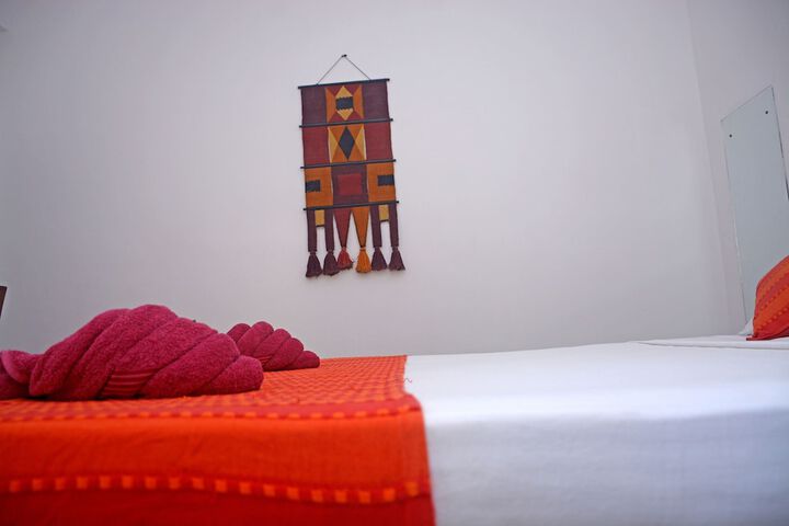 Room 16 of 40