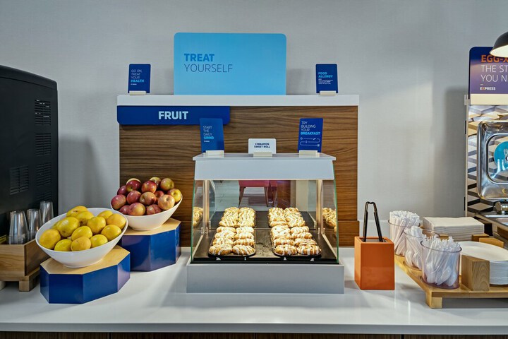 Breakfast/Coffee Service 69 of 85