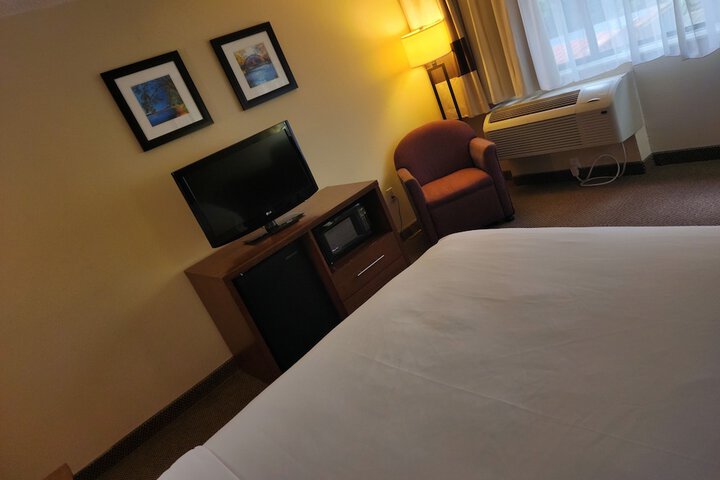 2 Double Beds (1 of 11)