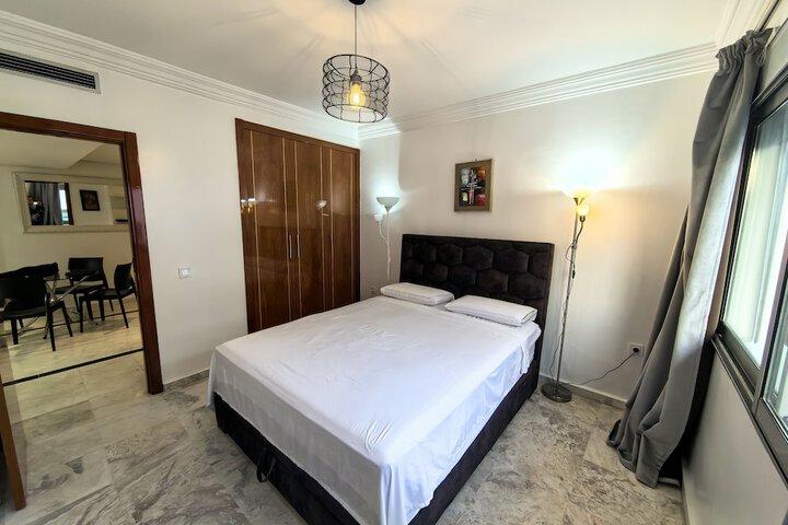 Room 25 of 404