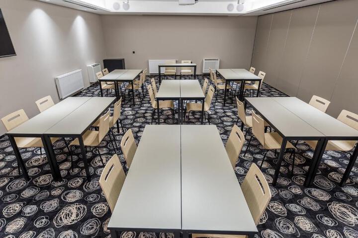 Room 12 of 23