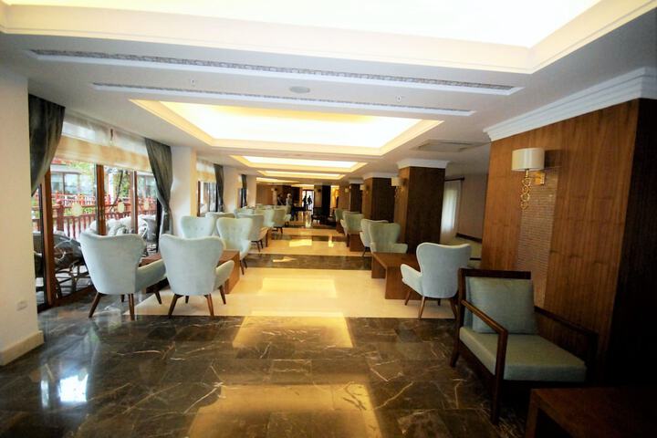 Hotel 2 of 67