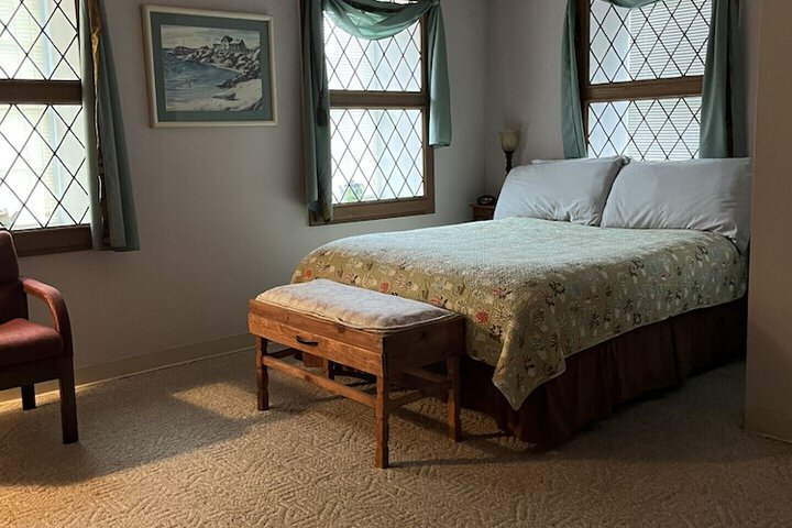 Room 21 of 32