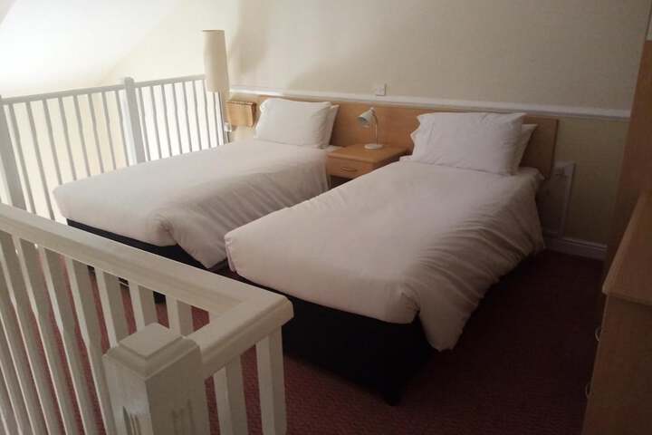 Room 13 of 26