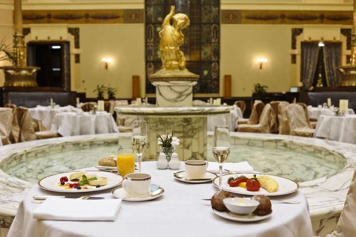 Breakfast/Coffee Service 117 of 142