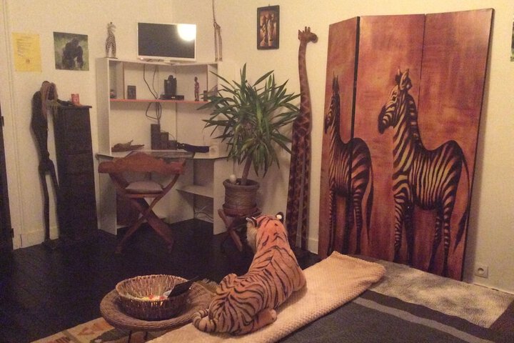 Room 8 of 12
