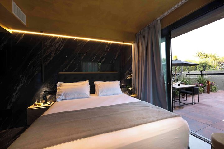 Room 44 of 97