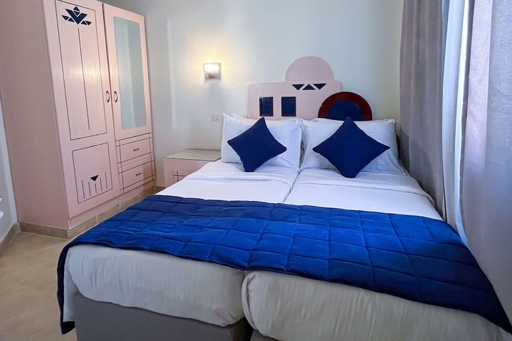 Room 28 of 85
