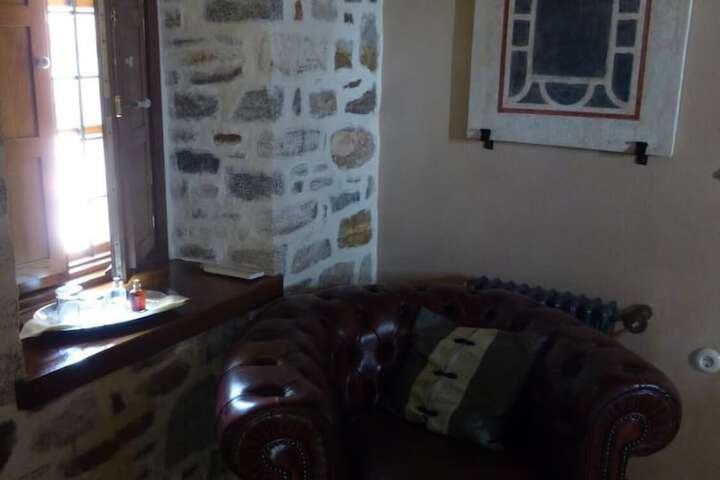 Room 14 of 42