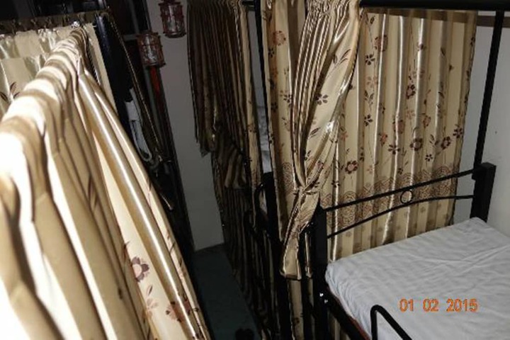 Room 11 of 31