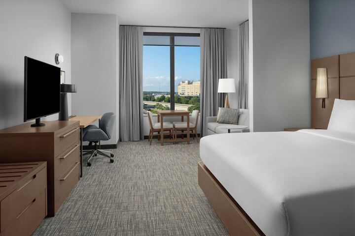 Room 9 of 26