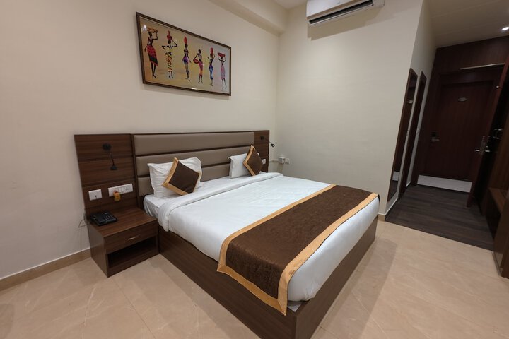 Room 16 of 23