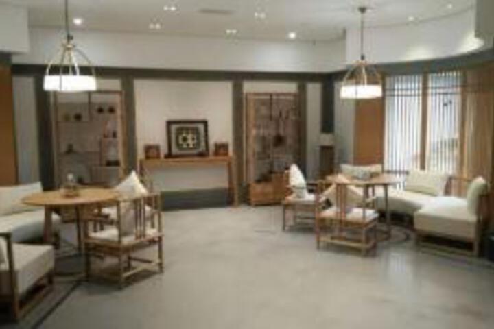General 8 of 23
