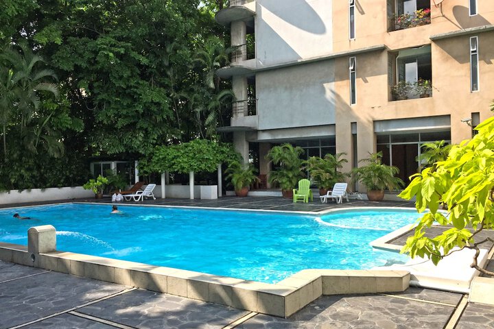 Pool 14 of 33