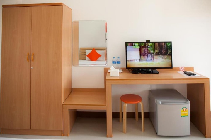 Room 15 of 49