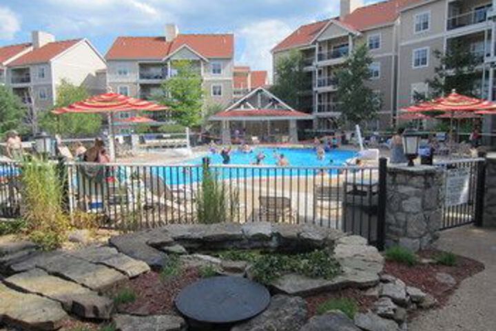 Pool 40 of 48