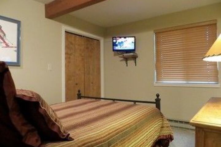 Room 12 of 41