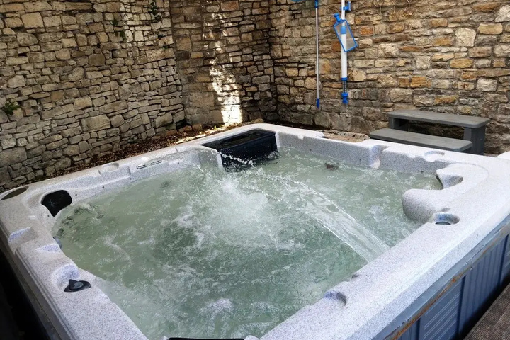 Pool 11 of 50