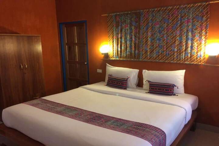 Room 3 of 52