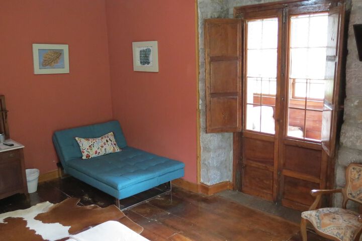 Room 5 of 62