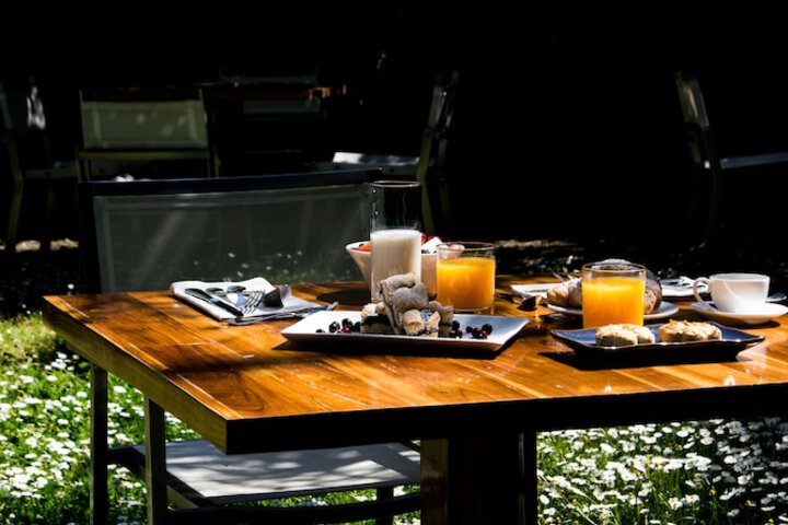 Breakfast/Coffee Service 59 of 104