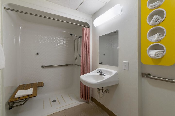 Room 34 of 55