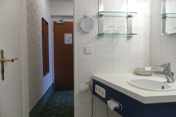 Room 60 of 72