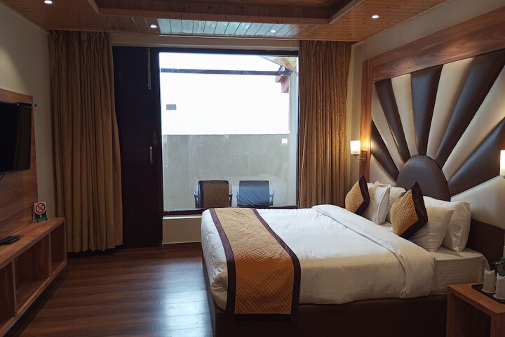Room 19 of 107