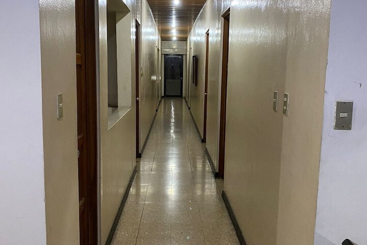 Ballroom/Hall 16 of 18