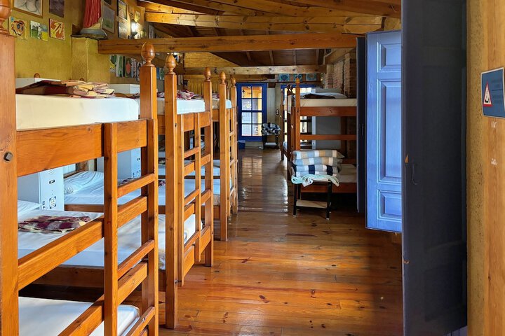 Room 5 of 11
