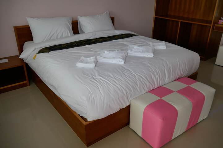 Room 8 of 29