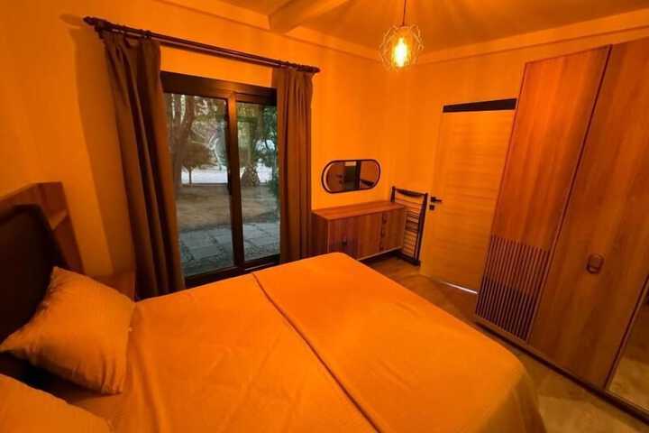 Room 3 of 21