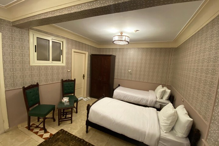 Room 25 of 44