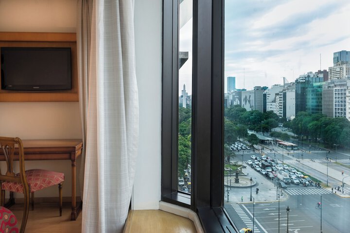 Room 17 of 34