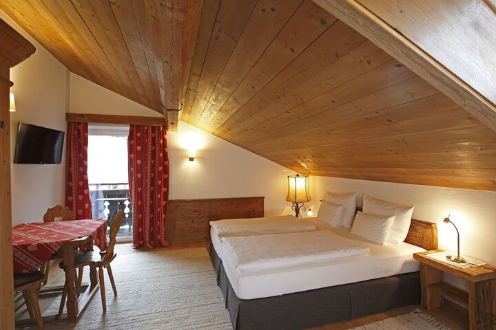Room 10 of 41