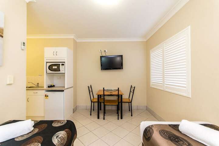 Room 9 of 24