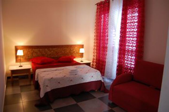 Room 17 of 24