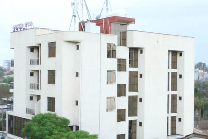 Lake Mark Hotel