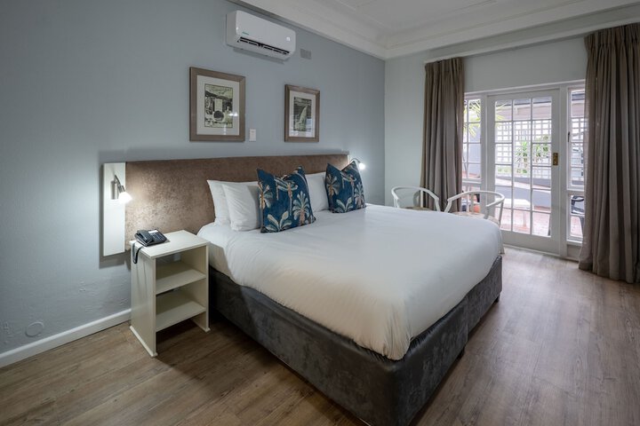 Room 55 of 199